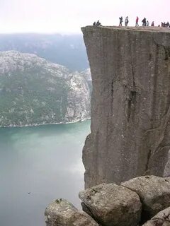 Скалы в норвегии