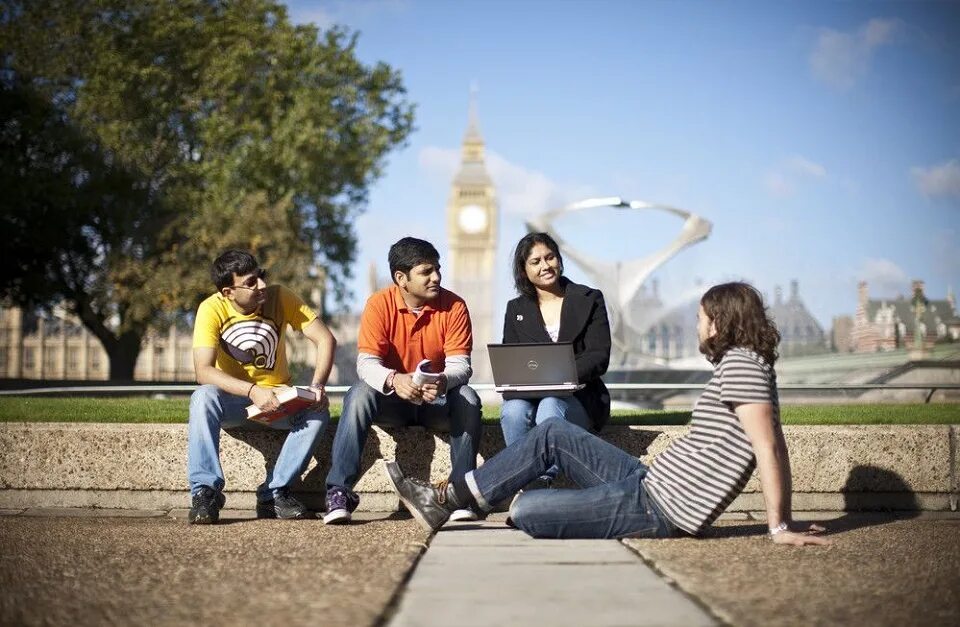 Student Life in the uk. Study in uk member. British Council leaving a conversation.