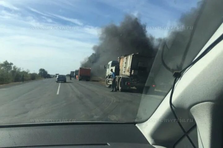 Авария на трассе саратов сегодня. Трасса Балаково Саратов. Балаково фуры. ДТП на трассе Балаково Саратов сегодня.