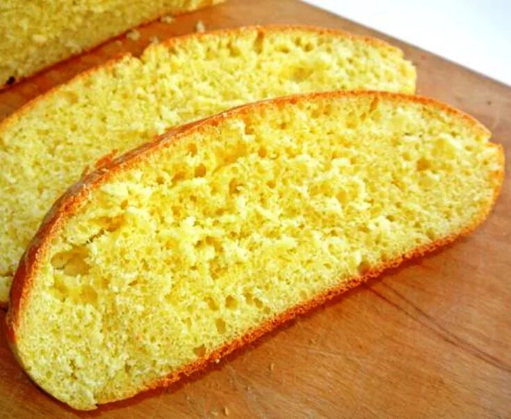 Пшенично кукурузный хлеб. Хлеб с кукурузной мукой. Кукурузный хлеб без глютена. Маисовый хлеб. Кукурузная мука хлебопечка рецепты