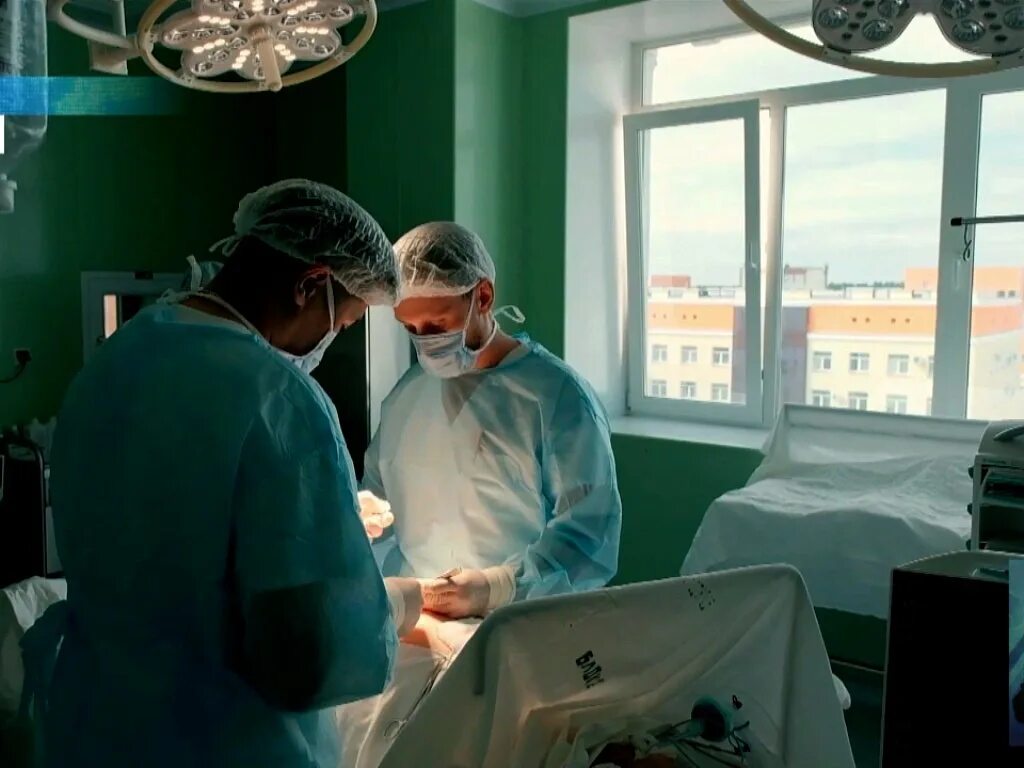 Красная больница хирурги