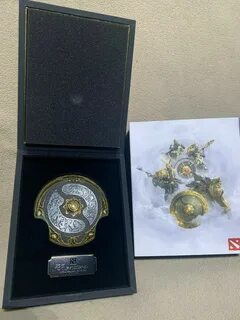 Коллекционная эгида dota 2