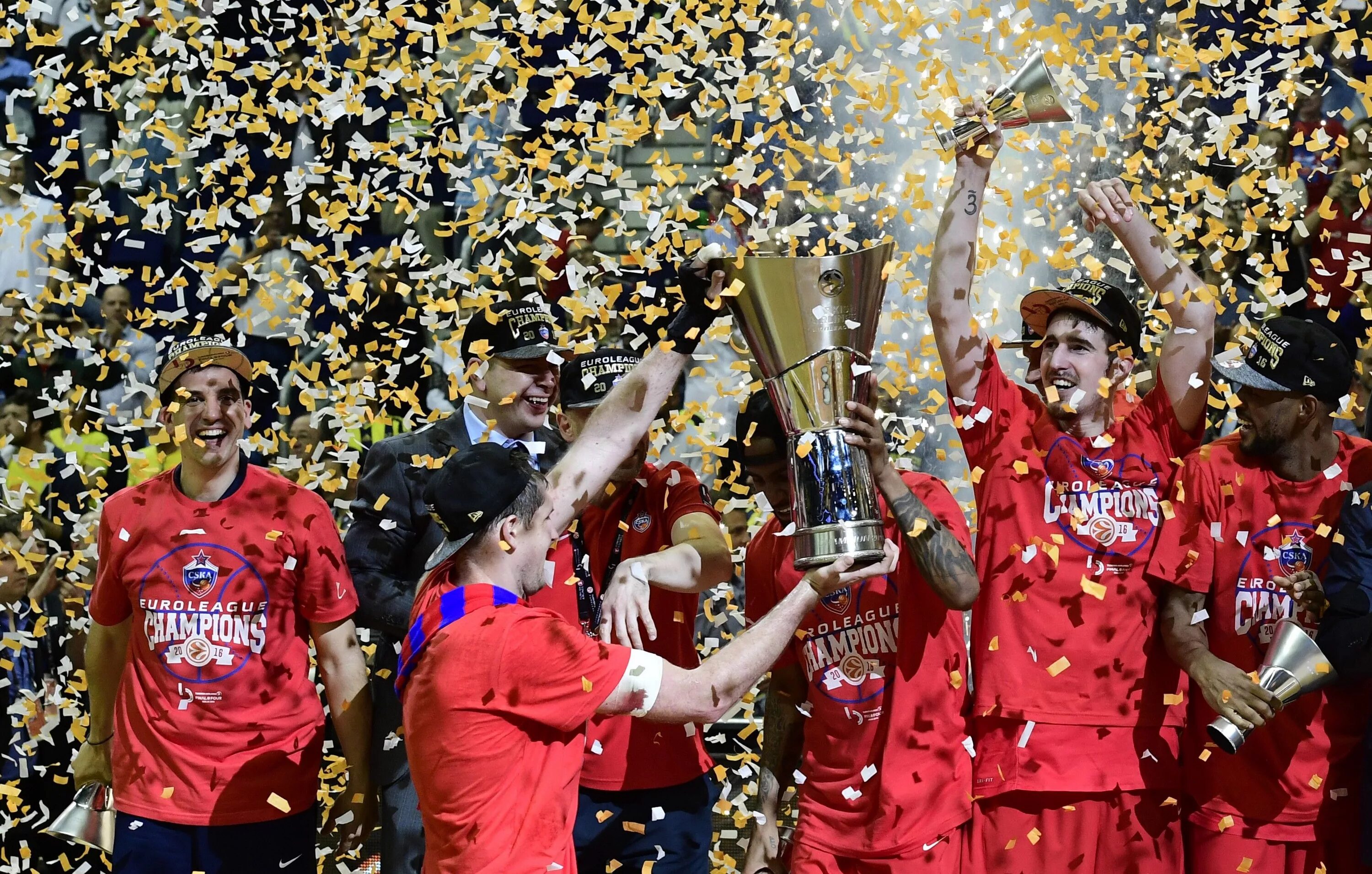 2019 год финал. Бавария 2013 требл. Юар регби. Финал лиги чемпионов 2019 ливерпуль. Ливерпуль в финале лч 2018.