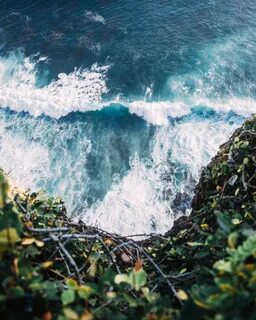 Wave crashed