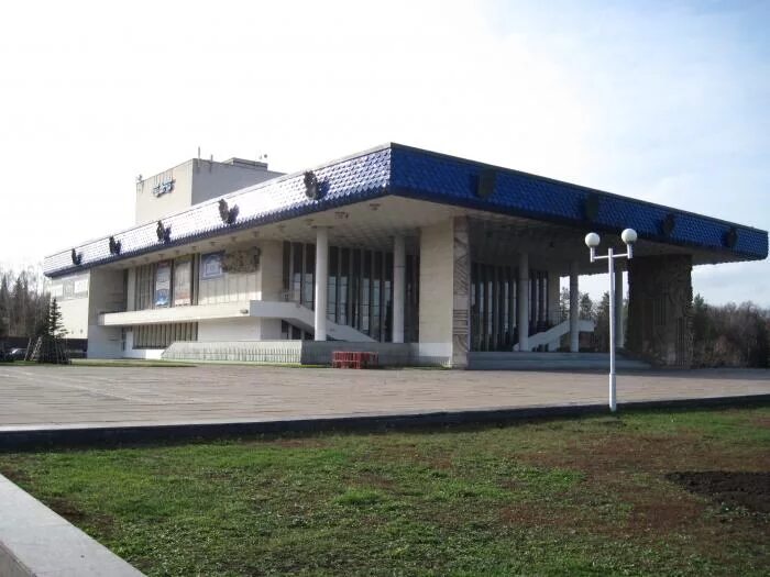 академический русский театр в уфе. театр на горсовете уфа. русский драм уфа. драматический театр уфа. русский драм уфа.