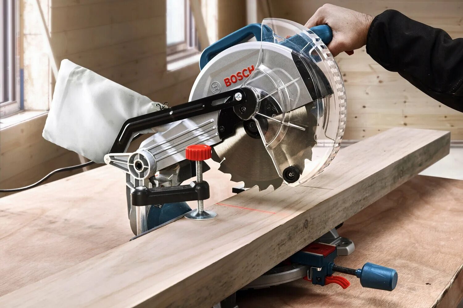 601. Bosch gcm 12 gdl. Торцовочная пила bosch gcm. Bosch gcm отзывы. Аккумуляторная торцовочная пила bosch.
