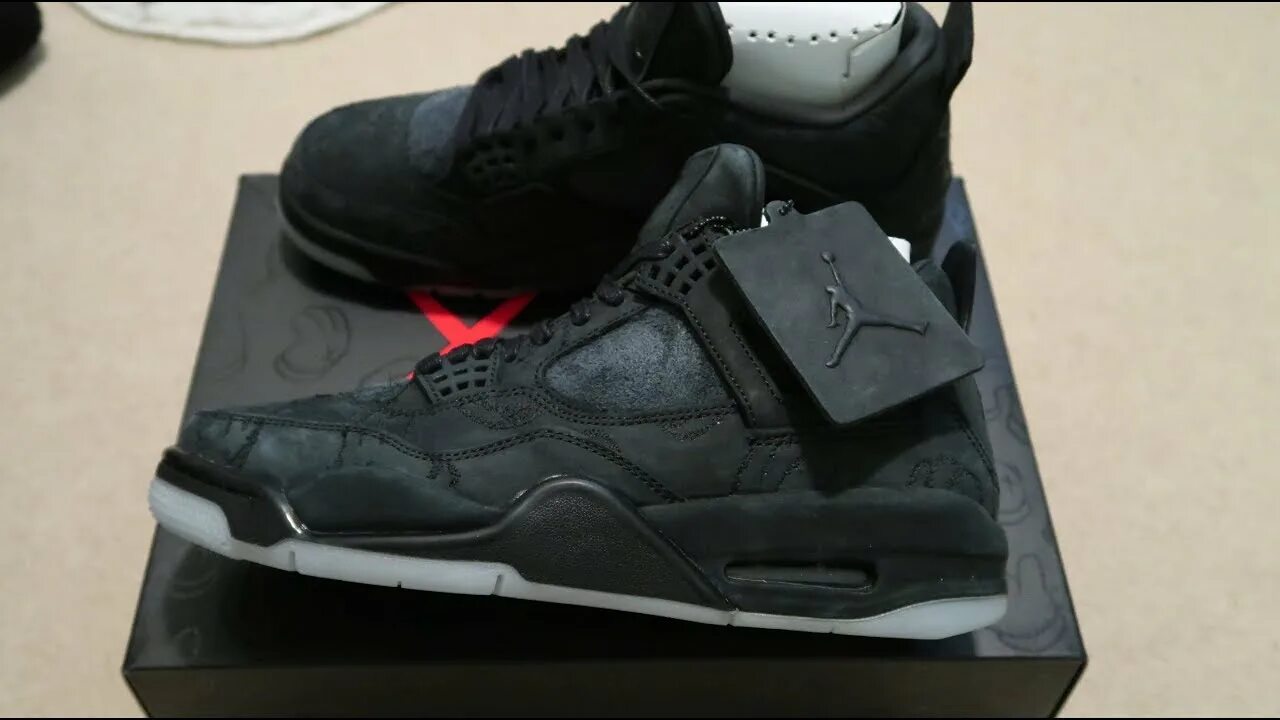Nike kaws 4. Nike Air Jordan 4 KAWS Black. Nike Air Jordan 4 KAWS. Nike Air Jordan 4 Retro KAWS. Nike Air Jordan 4 Retro KAWS Black.
