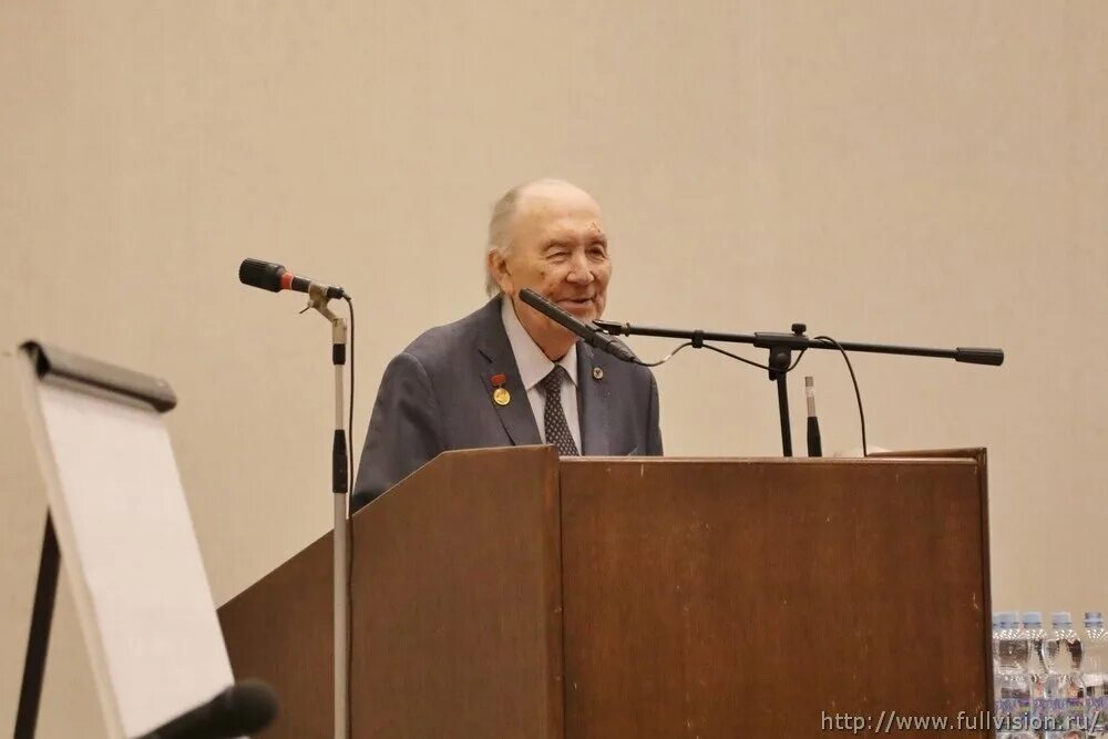 Журавлев ю п. Академик журавлев.