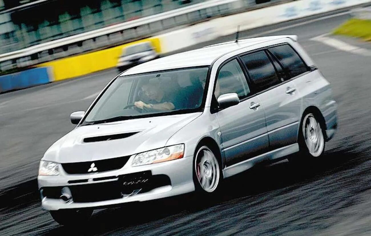 Mitsubishi Lancer Evolution 9 Wagon. Лансер 9 Эволюшн универсал. Mitsubishi EVO 9 Wagon. Mitsubishi Lancer EVO Wagon. Lancer wagon