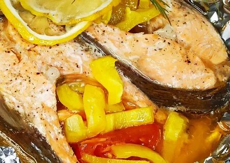 Стейки форели с картошкой