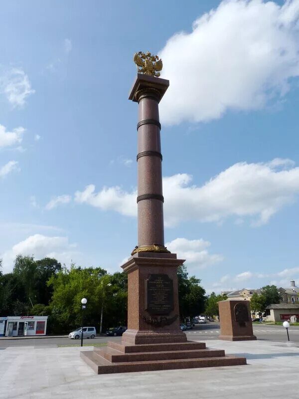 Стела город воинской славы псков. Псков город герой. Стела город воинской славы старая русса. Псков город воинской. Псков город воинской славы.