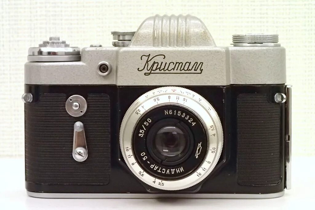 Камера кристалл. Фотоаппарат кристалл (кмз). Фотоаппарат смена довоенная. Фотоаппарат кристалл с резьбой м39. Фотоаппарат кристалл индустар 50 о.