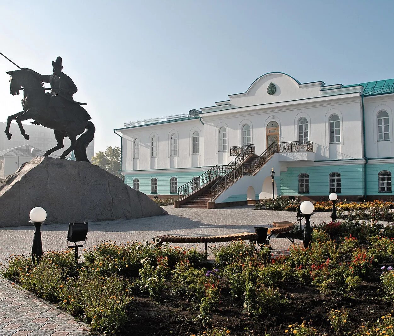 Петропавловск покажите город петропавловск казахстан. Музей Абылай хана Петропавловск. Город Петропавловск Казахстан. Резиденция Аблайхана Петропавловск. Петропавловск Казахстан достопримечательности.