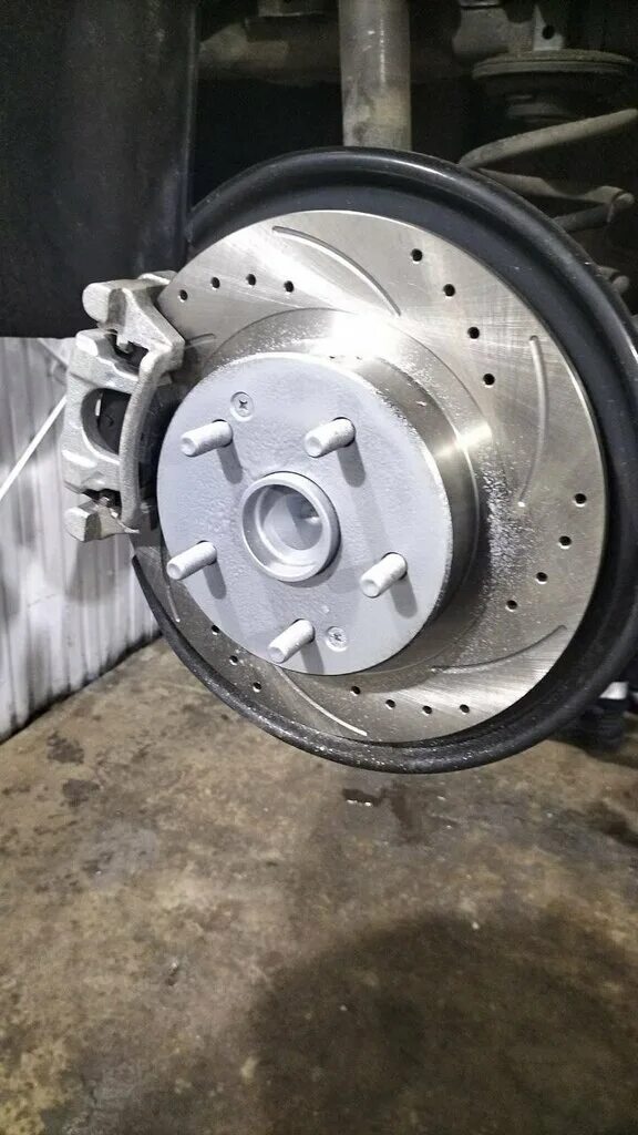 джили гараж видное