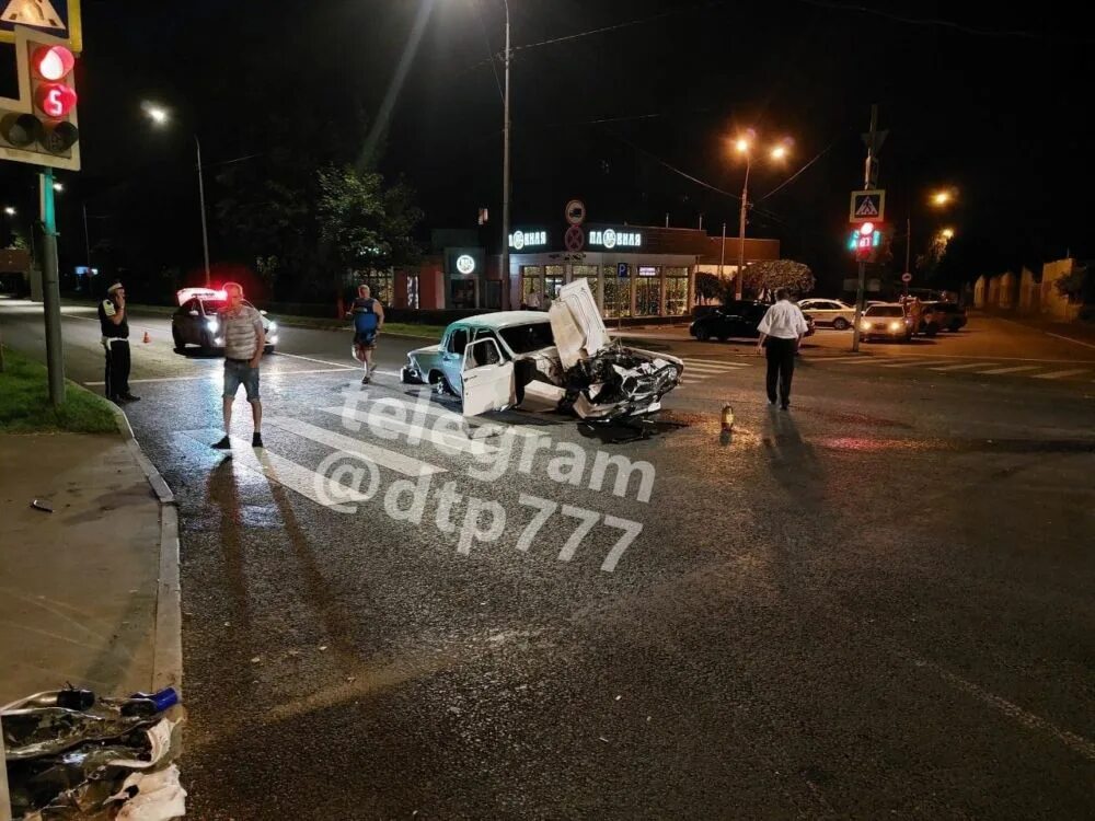 Авария на королева вчера. Королев аварии сегодня. Дтп королев 22. Пожар в королеве сейчас. Королев аварии сегодня.