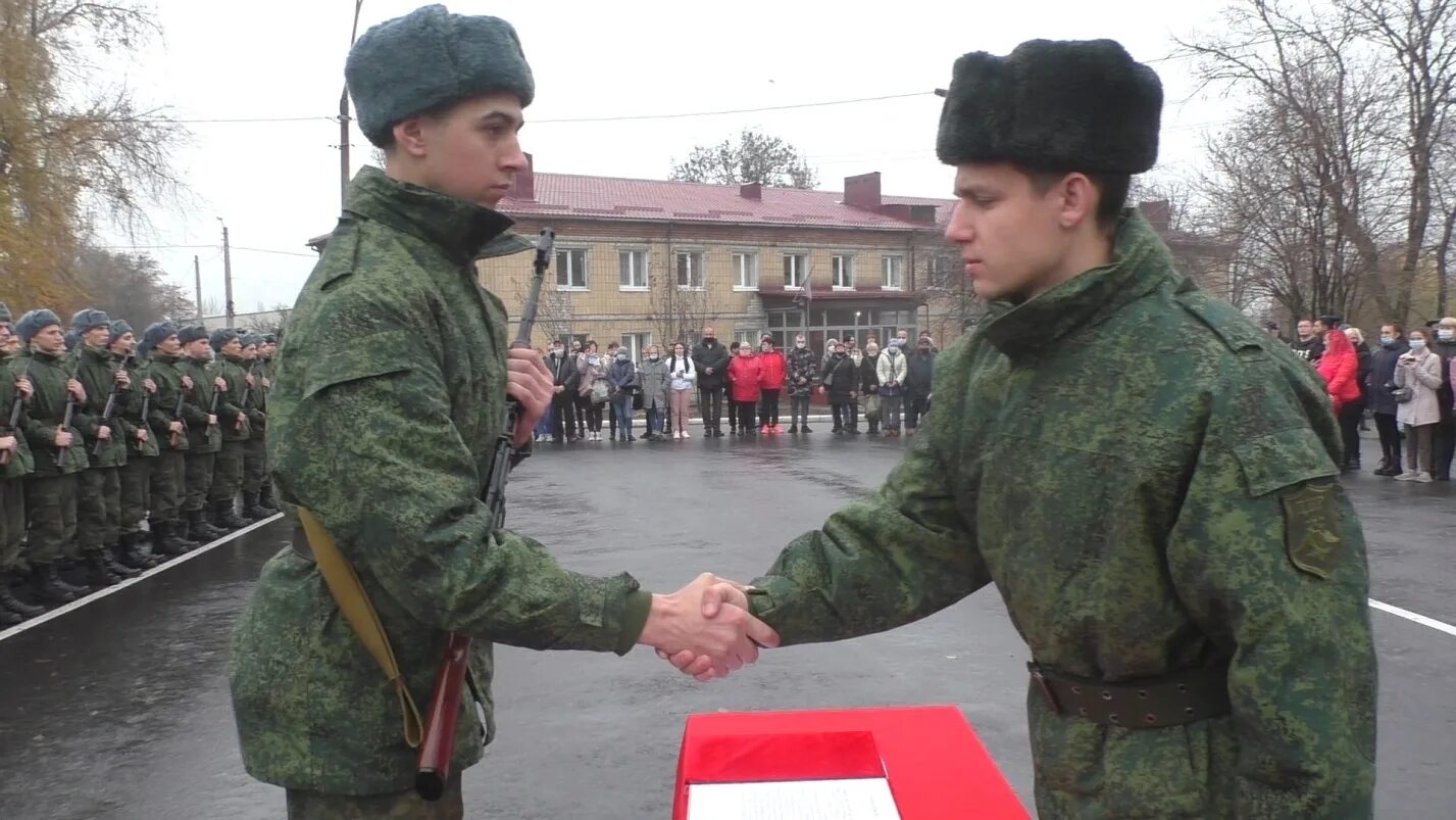 солдат армии рф срочник. 2 призыв на военную. 2 призыв на военную. 2 призыв на военную. призыв в днр.