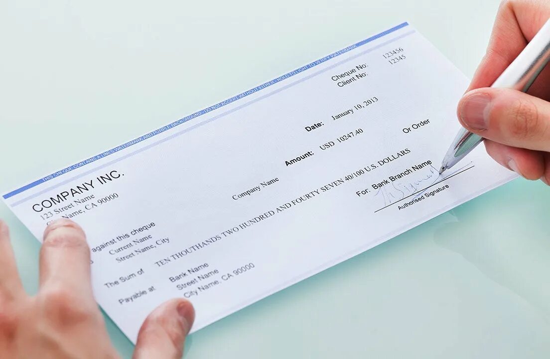 How do i check. Cheque. money cheque. bank check. cashier&#039;s cheque.