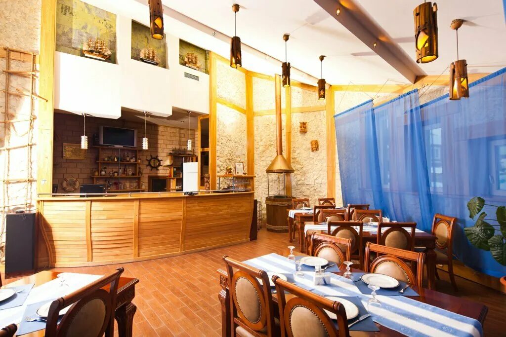 Подлеморье байкал. Листвянка на байкале подлеморье. Подлеморье листвянка. Горького 31 иркутск. Отель подлеморье в листвянке.