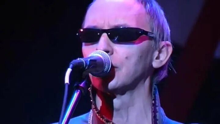 Пикник кривых слушать. Пикник кривых слушать. Группа королевство кривых. Пикник кривых слушать. Пикник королевство кривых пластинка.