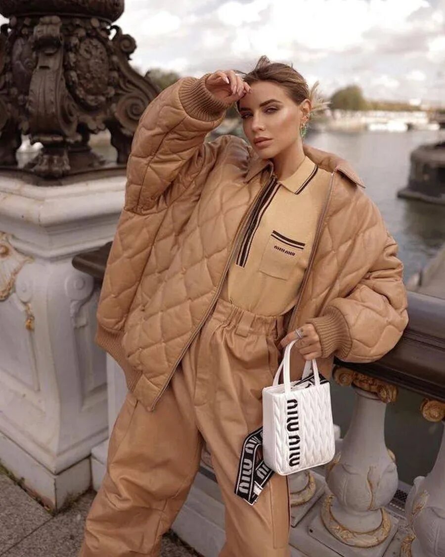 Модные костюмы 2023 женские тренды. Bogerner the best fashion пуховик. Трендовые куртки зима 2024 2025. Модные куртки 2024. Зимняя одежда мода.