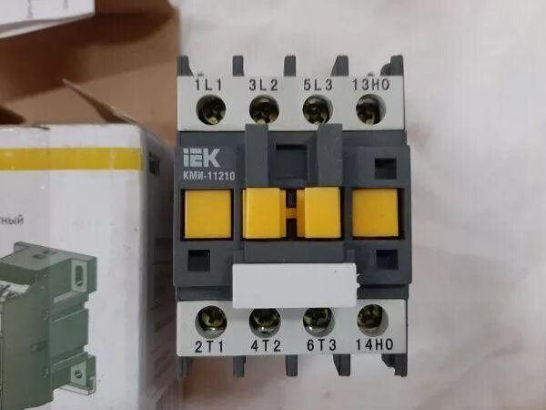Контактор электромагнитный кми-46512. Кми расшифровка. Пускатель кми 48012. Устройство контактора переменного тока 380в. Контактор кми-22510 25а.