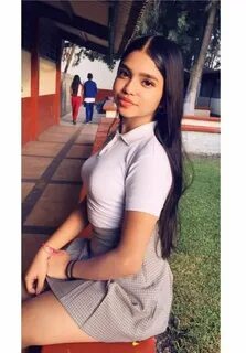 FILTRADO PACK DE ESTA COLEGIALA LLAMADA CAMILA MESA POR MEGA Packs 