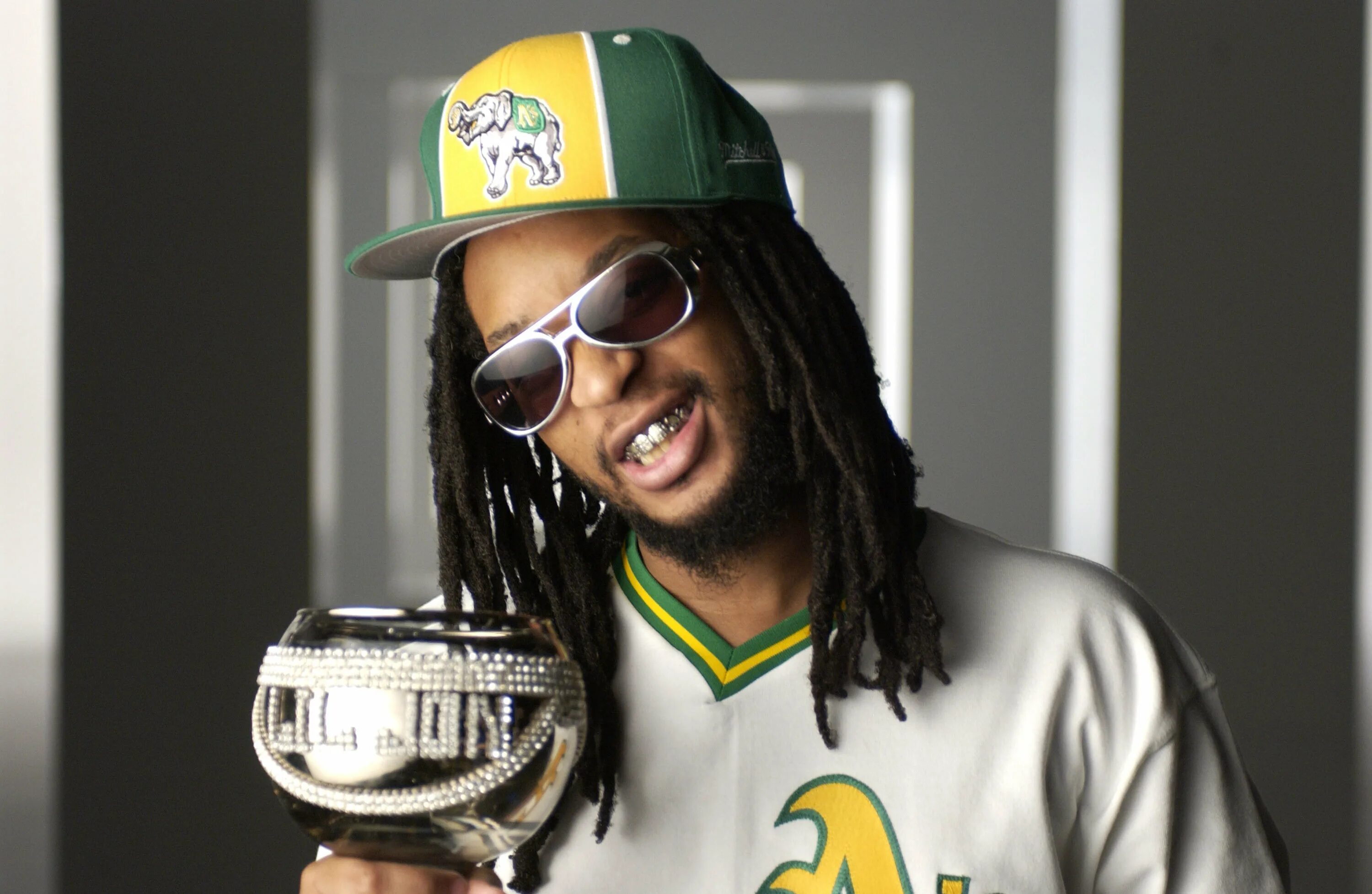 Lil jon fast lane. Lil Jon. Лил Джон арт. Лил Джон в золоте. Lil Jon 2010.