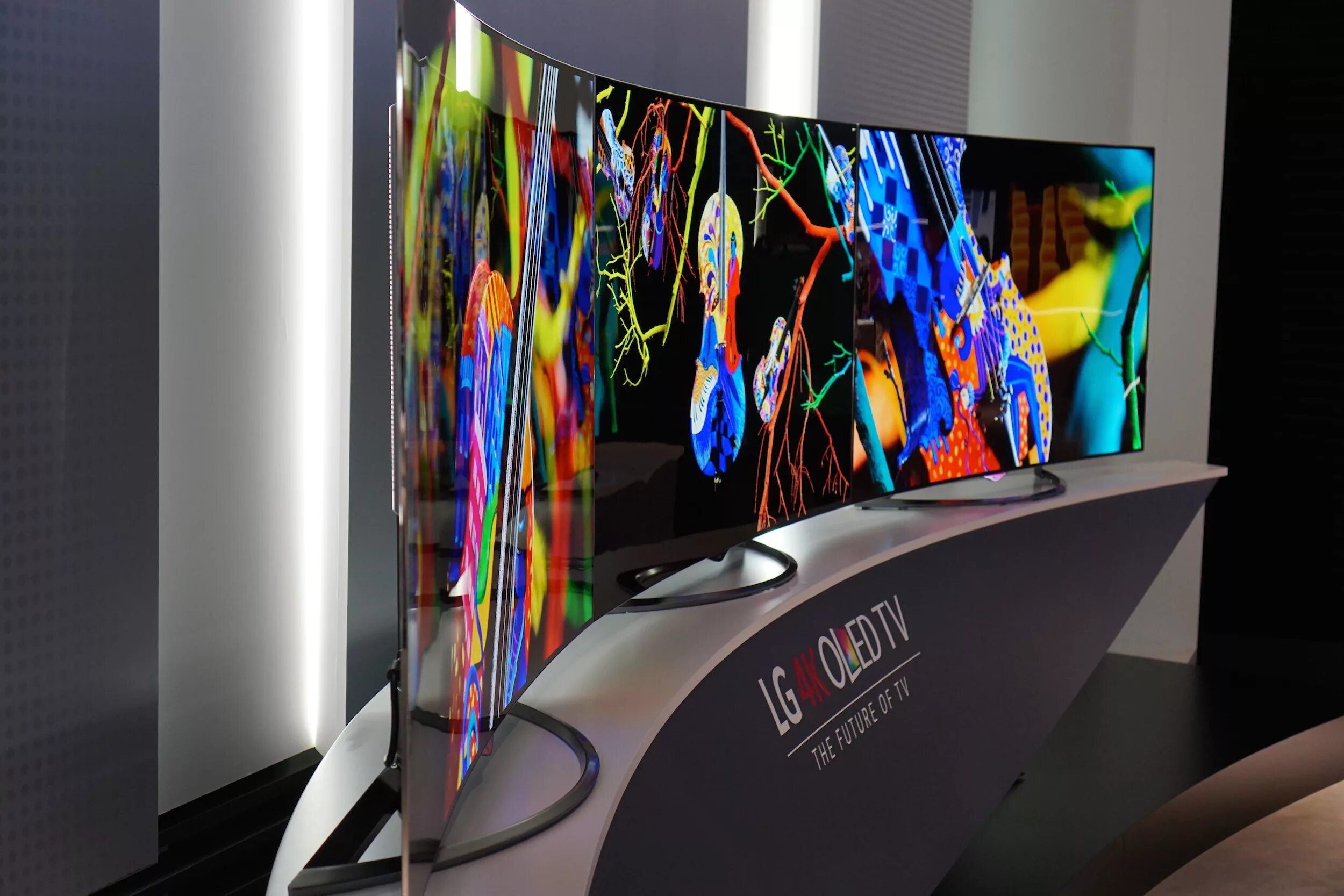 4k OLED-экраны. 4к 32 дюйма OLED монитор. LG OLED g2 2022. Led телевизор олед телевизор.