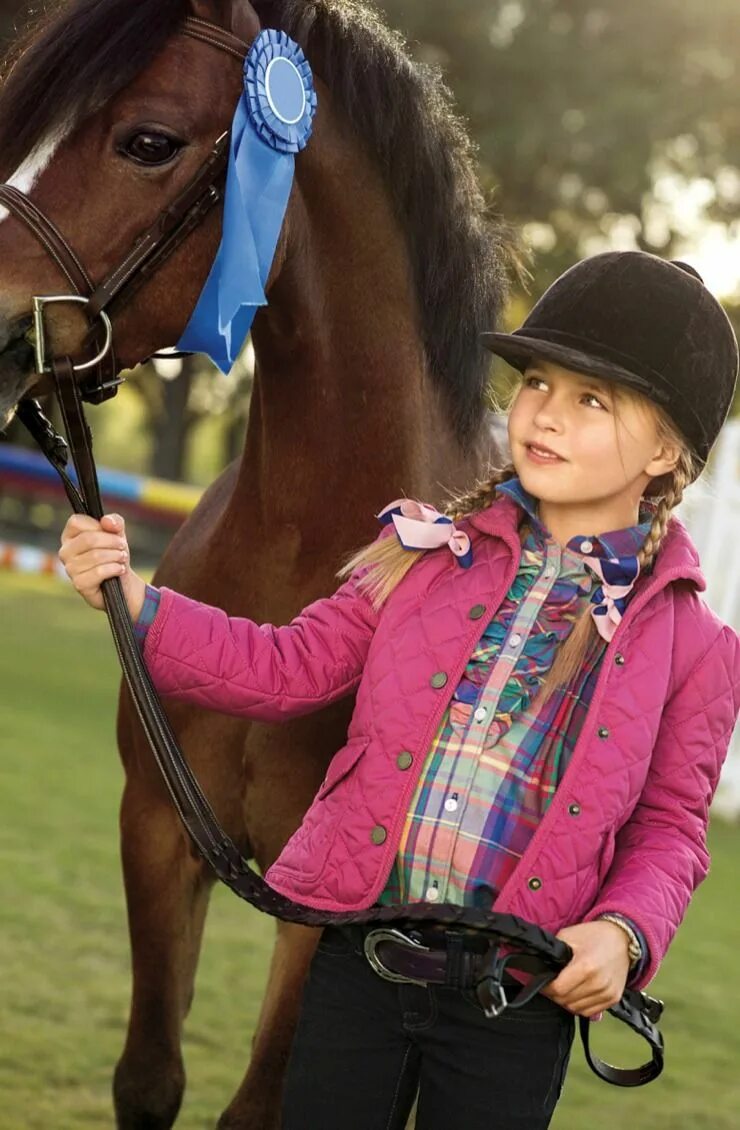 Horse kids. Одежда для конного спорта для детей. Лошадь для детей. Ребенок Конник. Детский конный спорт.