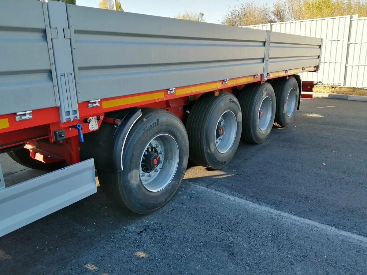 Полуприцеп велтон бортовой. Открытый полуприцеп. Грюнвальд бортовой полуприцеп. Бортовой прицеп grunwald. Полуприцеп бортовой grunwald.