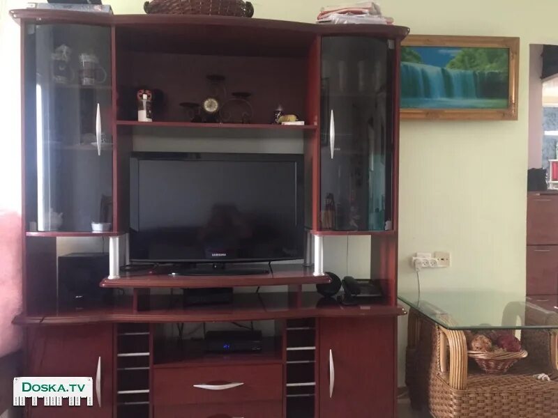 Мебель даром в сестрорецке. Отдам даром мебель комод. Ковдор отдам даром. Отдам даром шкаф. Отдам даром волжск.