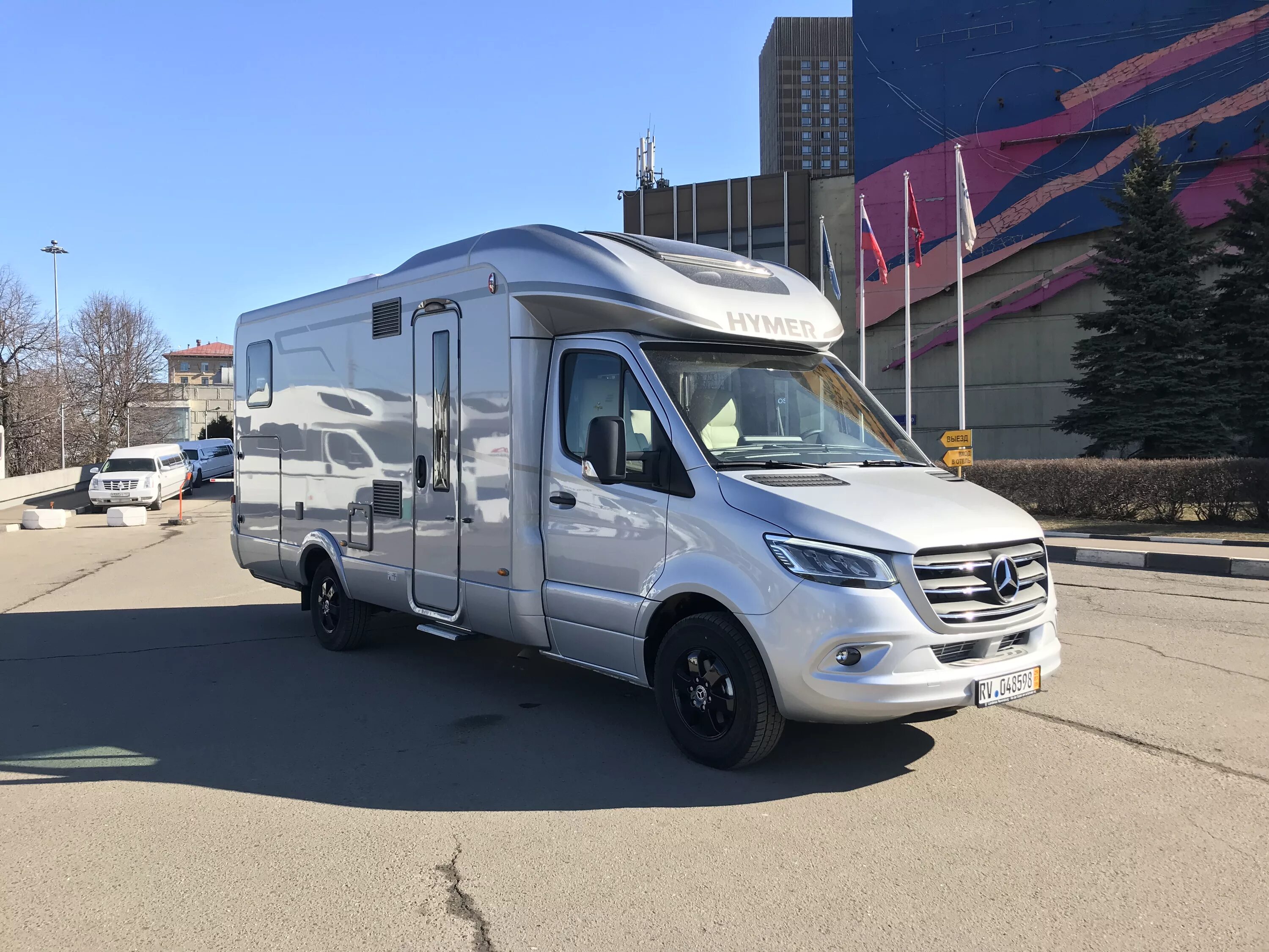 Автодом рейтинг. Автодом мерседес hymer. автодом hymer mercedes-benz sprinter. mercedes sprinter 2019 автодом. hymer автодом mercedes sprinter.