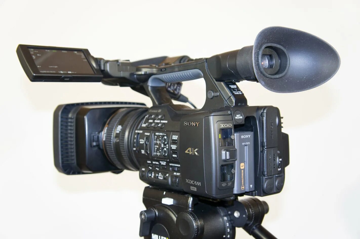 Ганская камера 100. Sony pxw-z100. sony xdcam z100. видеокамера sony pxw-z100.