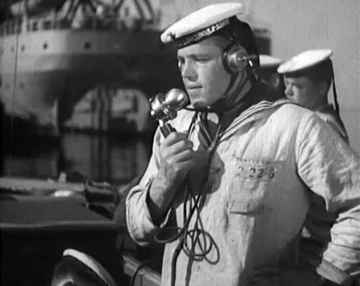 Кадры из фильма четвёртый перископ 1939. Четвертый перископ. Иван дмитриев в фильме четвертый перископ. Виктор владиславович эйсымонт. Четвёртый перископ 1939.