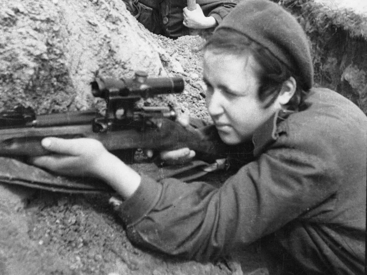 Лучшие снайперы великой отечественной. Девушки Снайперы на войне 1941-1945. Женщины Снайперы ВОВ.