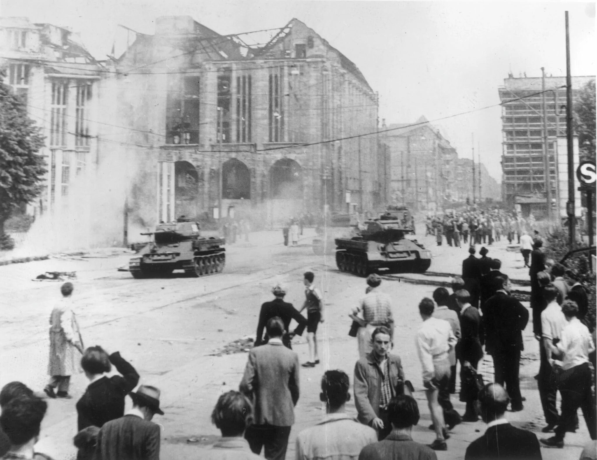Берлинское восстание в 1953 году. 1953-Подавление Восстания в Берлине.. Берлин 17 июня 1953. Берлин 17 июня 1953 года в ГДР.