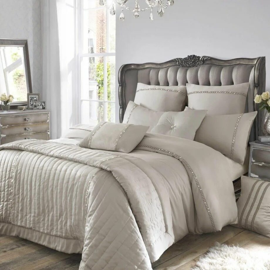 Spring bedding. Постельное белье angela luxury bedding. постельный комплект angela luxury bedding. кровать в спальню. спальня в светлых тонах.