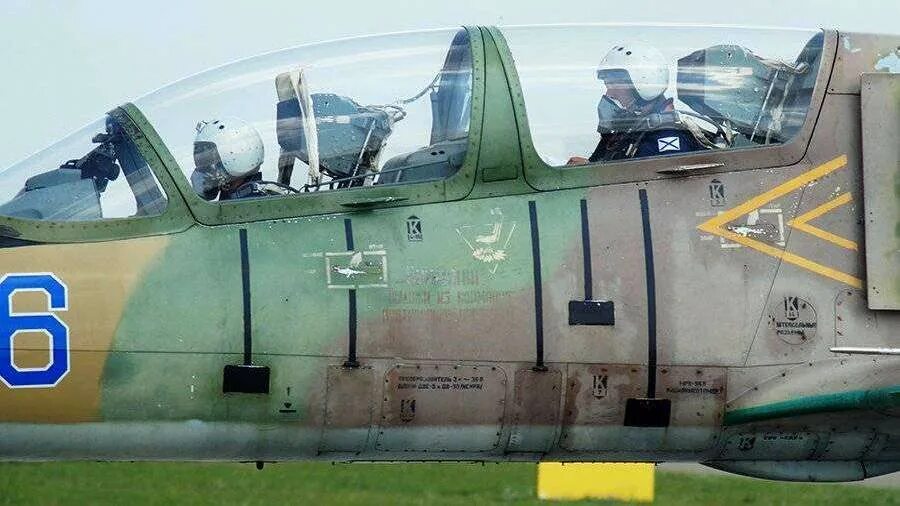 су-24 над эсминцем. новофедоровка истребители над пляжем. высота 10000 метров. самолеты ил над азовским морем. самолеты над азовским морем.