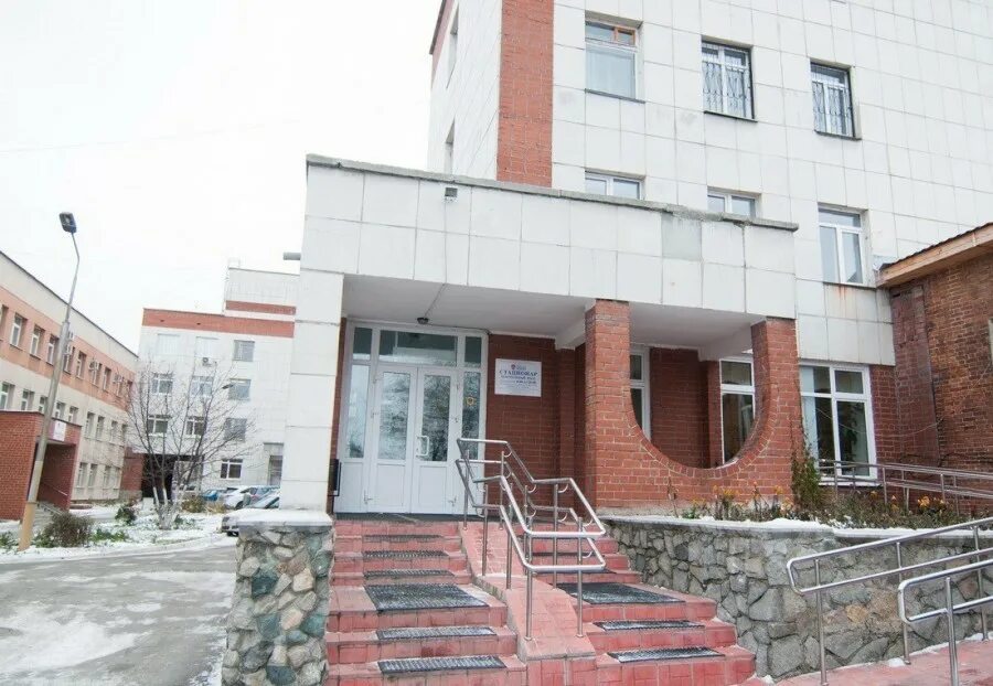 детская городская клиническая больница 11 екатеринбург. детская больница 15 уралмаш. детская поликлиника екатеринбург. детская поликлиника екатеринбург бебеля 160. 11 больница екатеринбург детская адрес.