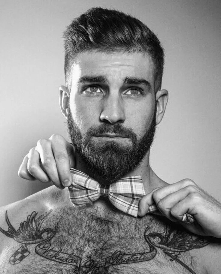 3 hairy. Мужские стрижки с бородой 2022. Бородатый мужчина топлес. Красивый армянин с бородой в татуировках. Мужская Волосатость без бороды.