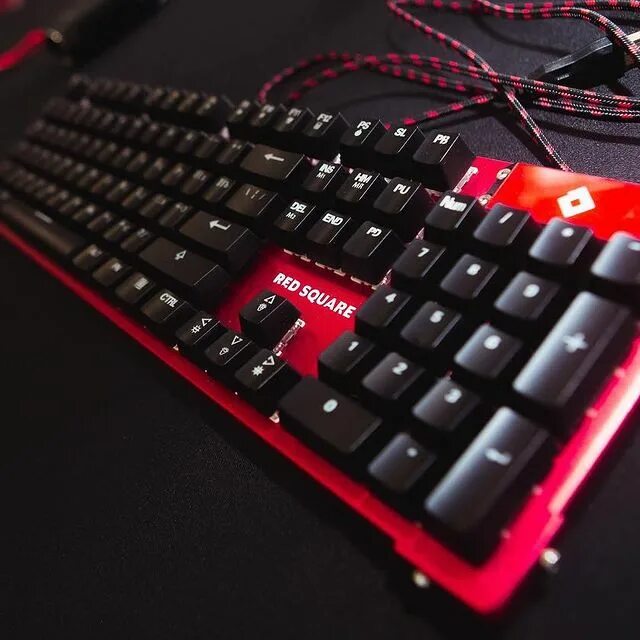 Red square airlite rsq-10020. Io by red square игровая. 1 g300. Клавиатура red square redeemer. Io by red square игровая.