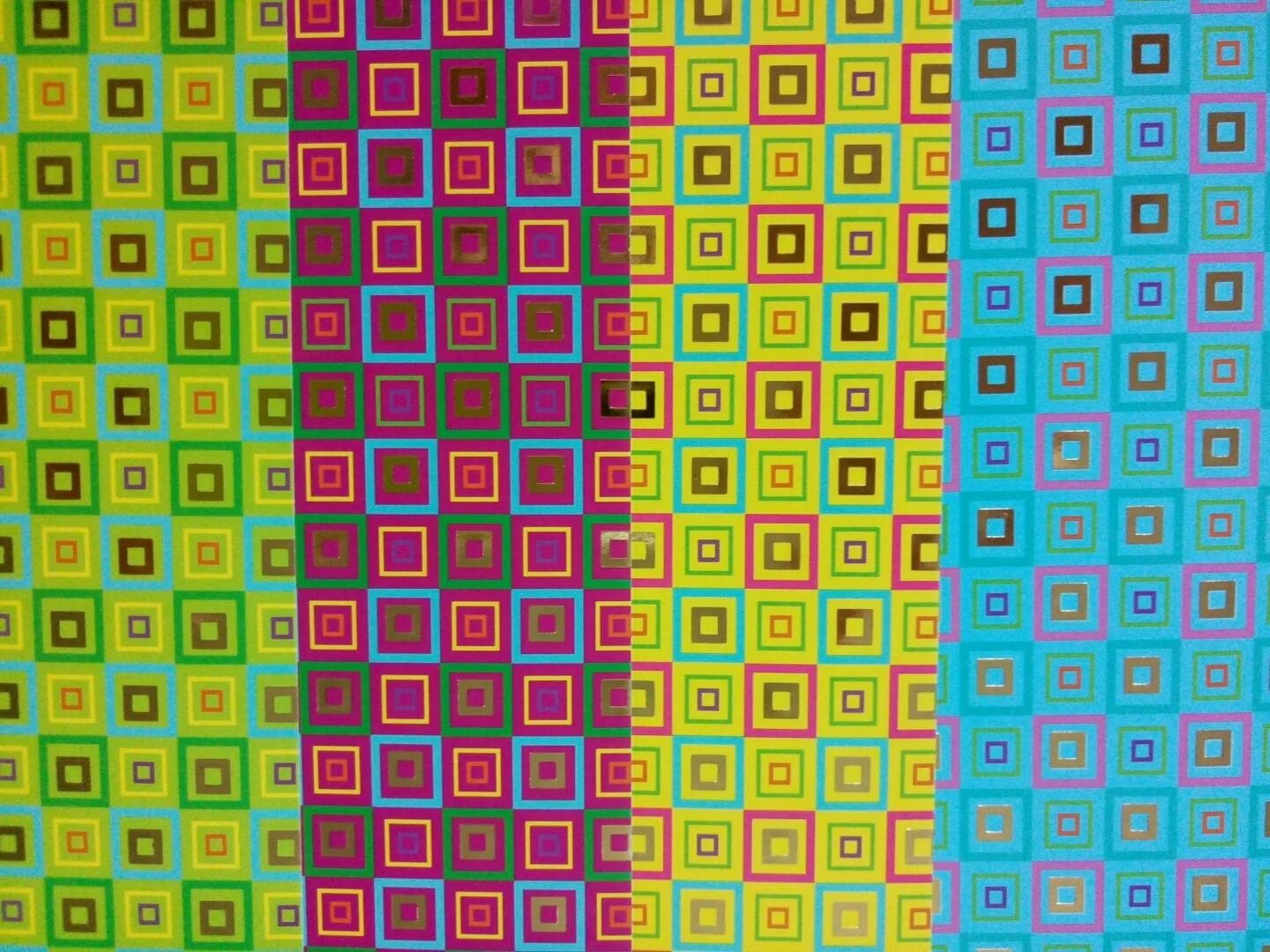 Маленький цветные квадратики. Разноцветные квадратики. Разноцветные квадратики маленькие. Картины из маленьких квадратиков. Цифры разноцветные квадрате.