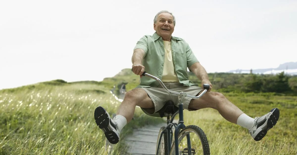 Физическая активность велосипед. Old man Bicycle. Ходьба улучшать эрекция. Велосипед для взрослого мужика рейтинг. Муж после 60