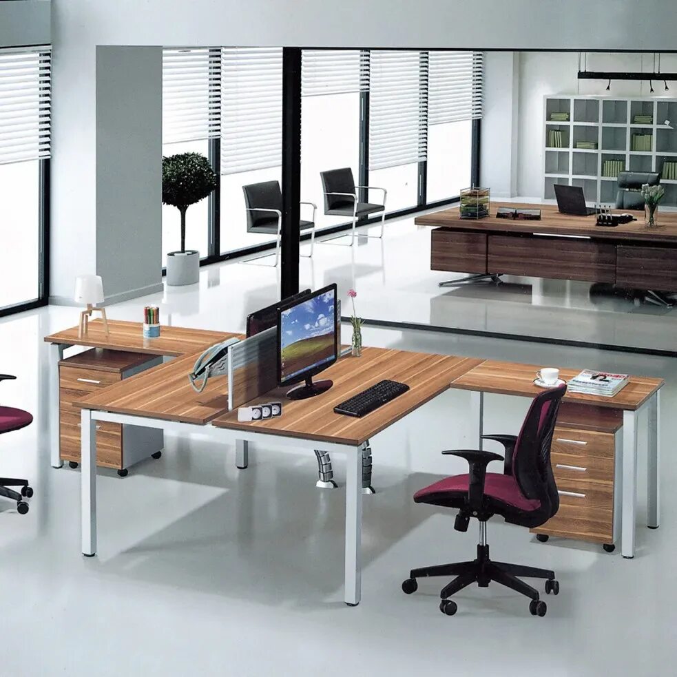 Компьютерное рабочее место. Офисные столы для двоих человек. Simple мебель скайлэнд. Офисный стол на 4 человека. Стол офисный.