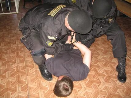 Смочь арестовать