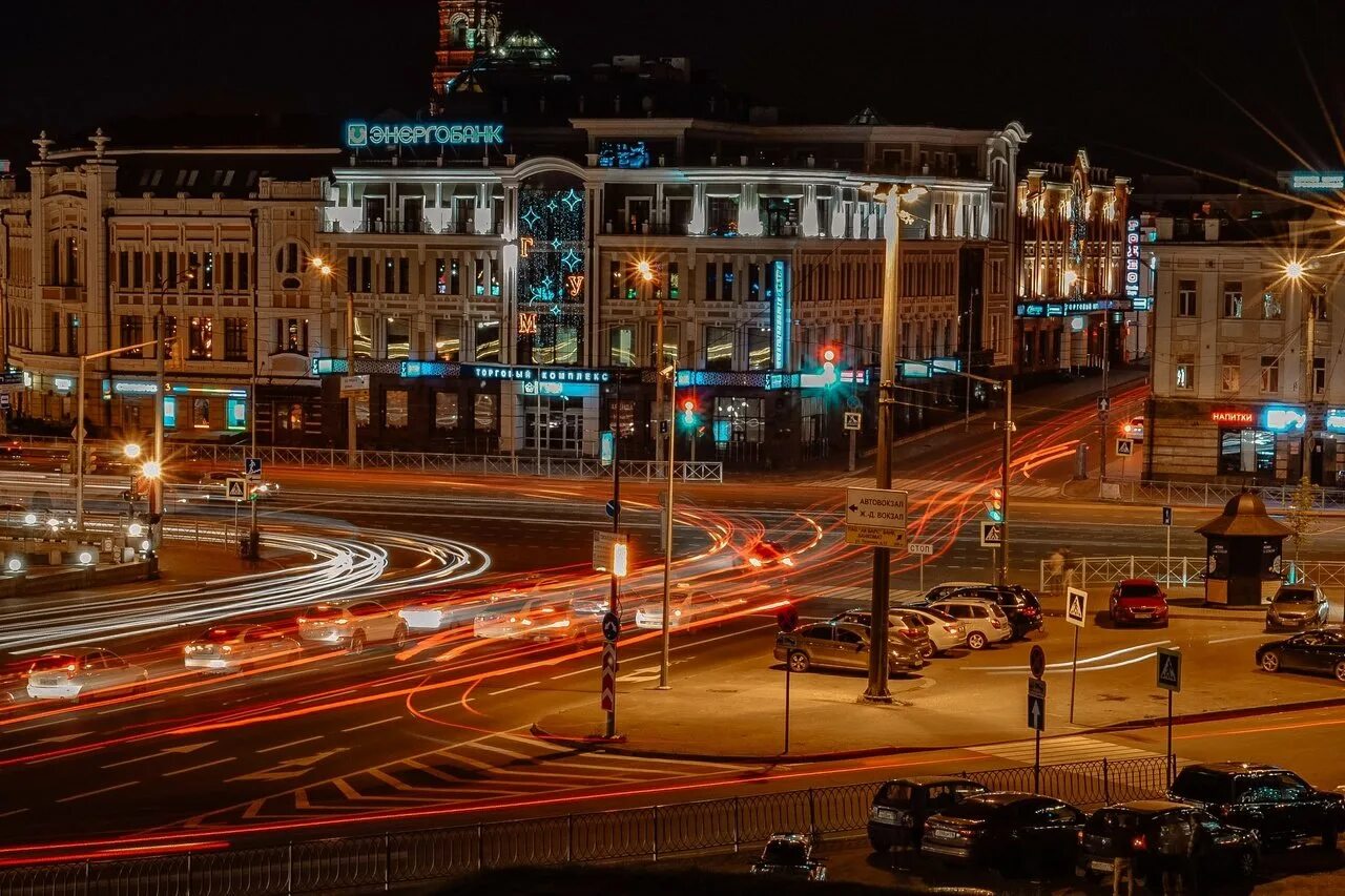 Казань вечером. Казань центр города. Вечерняя Казань фото. Вечерняя Казань. Вечерняя Казань закат.