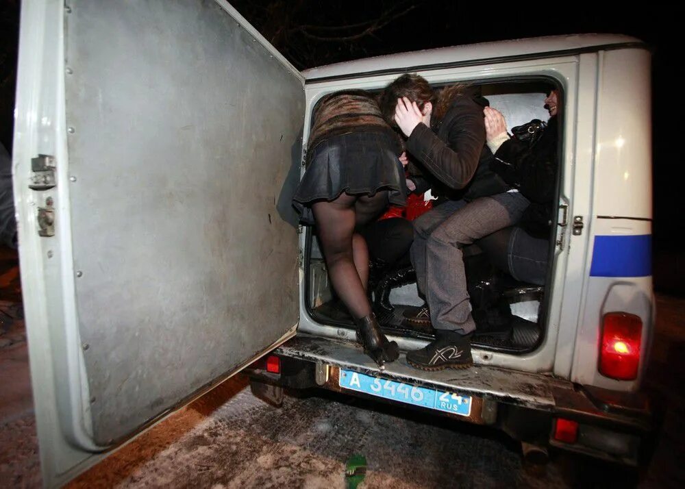 где можно снять прост. красивые женщины легкого поведения. ночные бабочки девочки. путанки на трассе. проституция ночные бабочки.