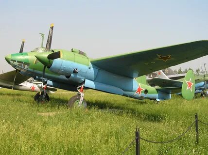 Бомбардировщик пе2