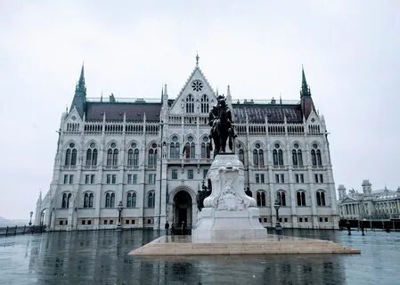 Здание парламента