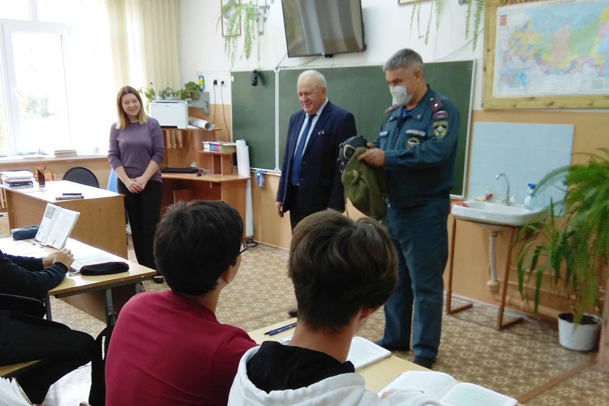 Новости железногорск в контакте. Гражданская оборона Курской области. Занятия по безопасности Курская область. Железногорск Курская область новости. Школа 2 Железногорск Курская ВК.